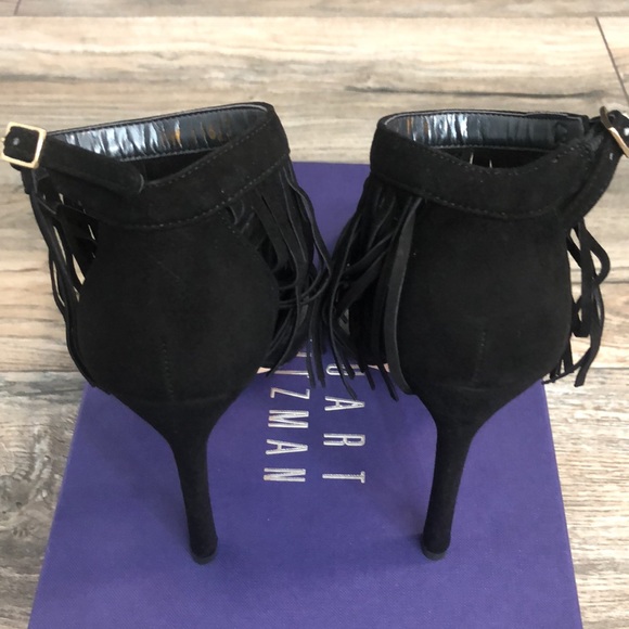 Shoes - Picture 3 of 4